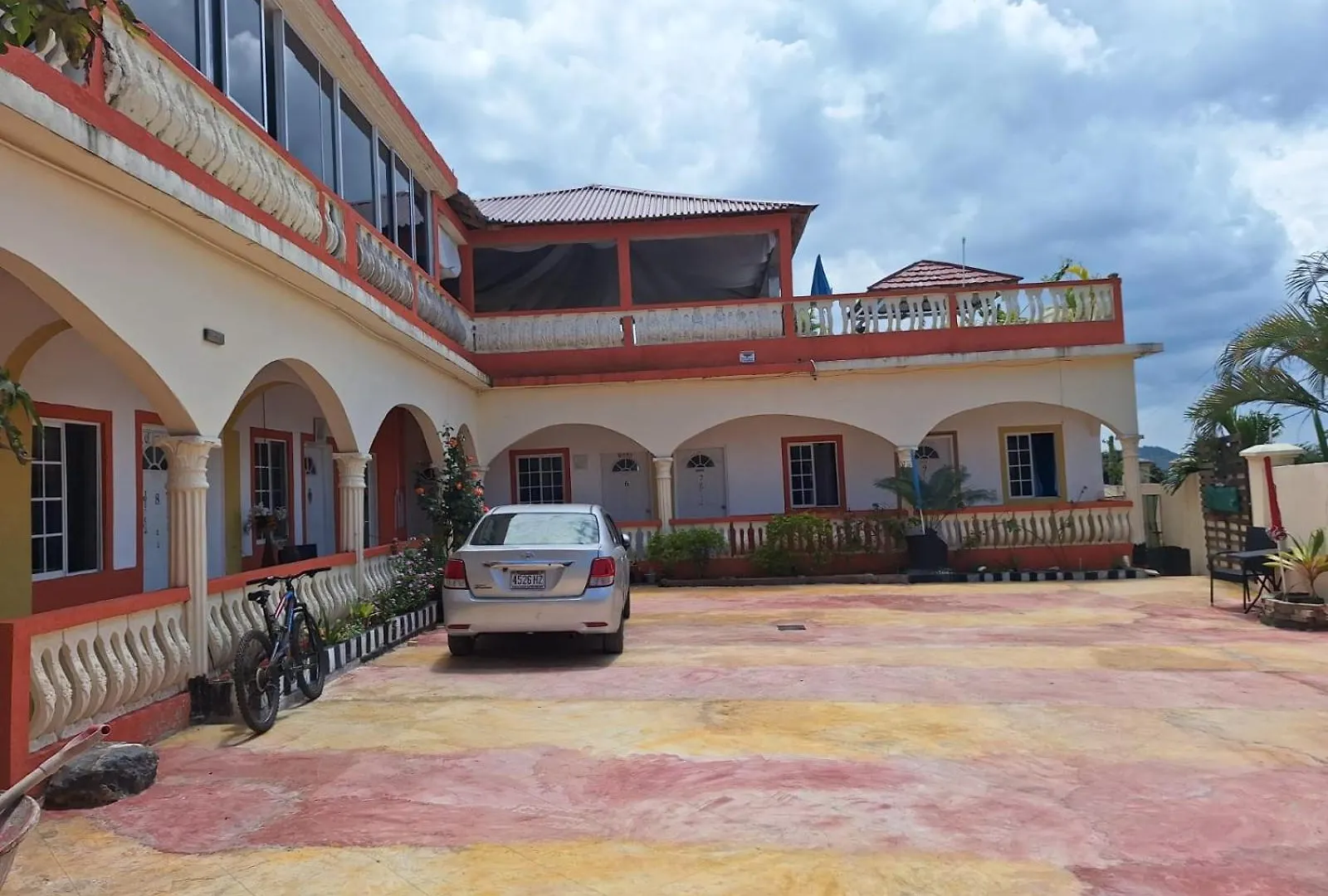 Tsg Sys Palace Spring Garden